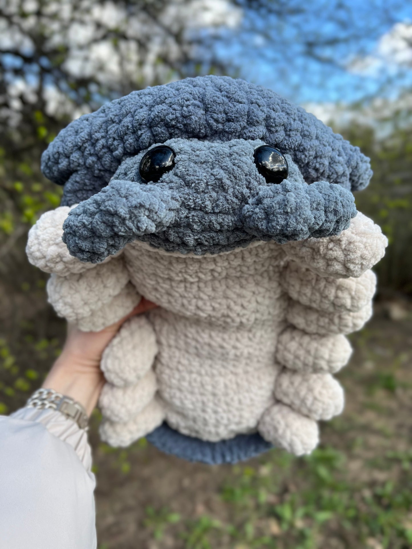 Isopod Crochet Pattern, Amigurumi Roly Poly Pill Bug Tutorial in English with US crochet terms