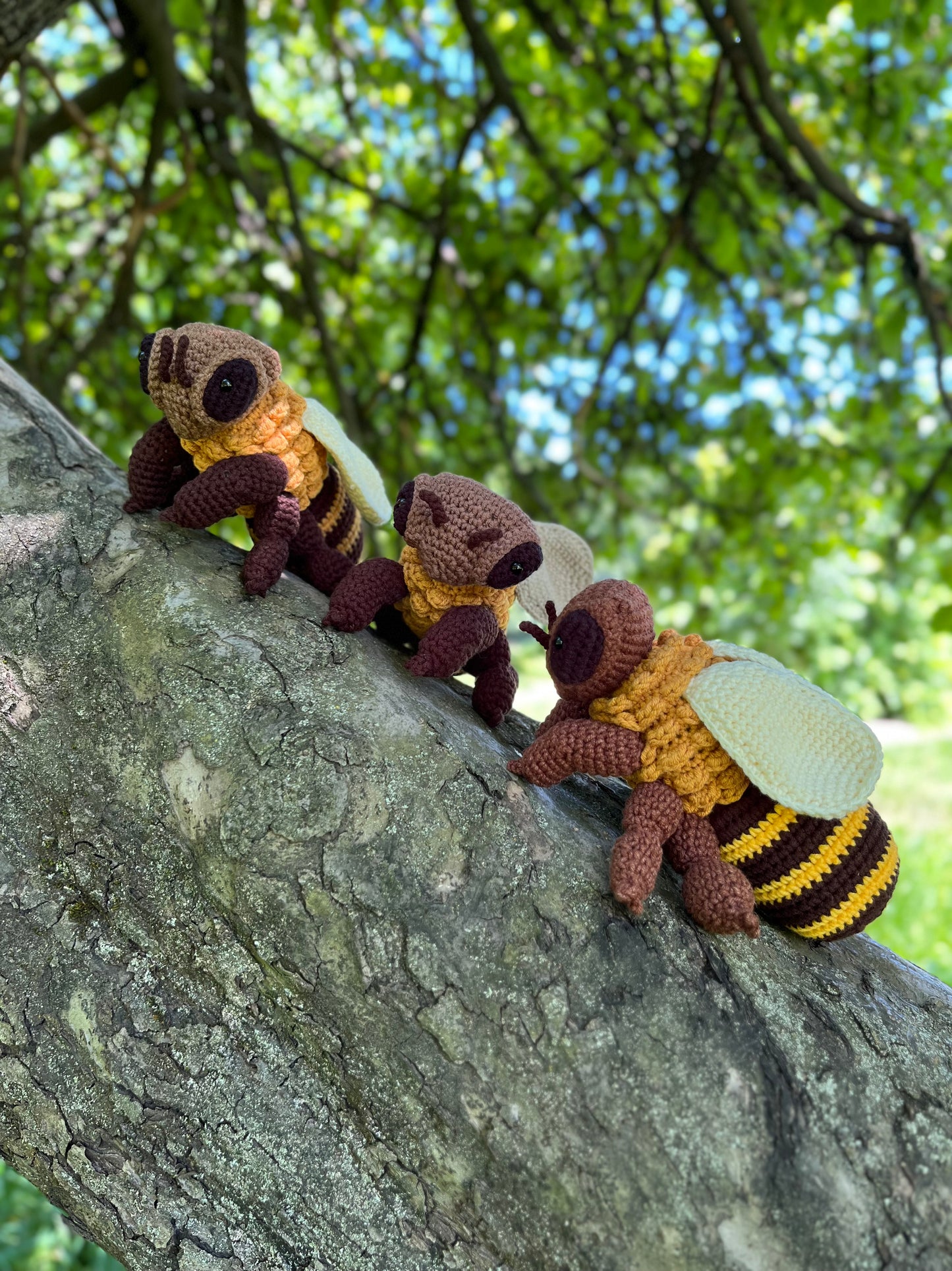 Honey Bee Crochet Pattern, PDF file in English, Amigurumi Bee