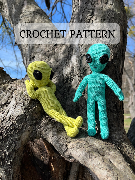 Alien Amigurumi Crochet Pattern, PDF in English